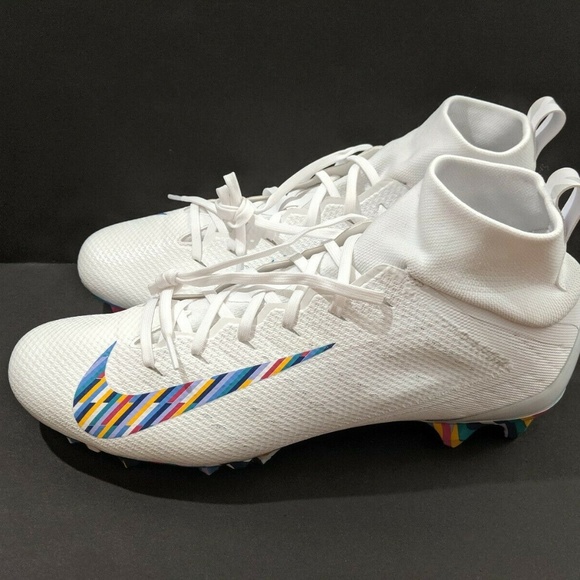 Nike crucial catch cleats on sale